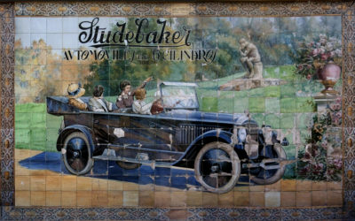 Pieza del mes. Enero 2018. El panel publicitario del coche de Studebaker de la calle Tetuán de Sevilla. Francisco Vallecillo Martínez.