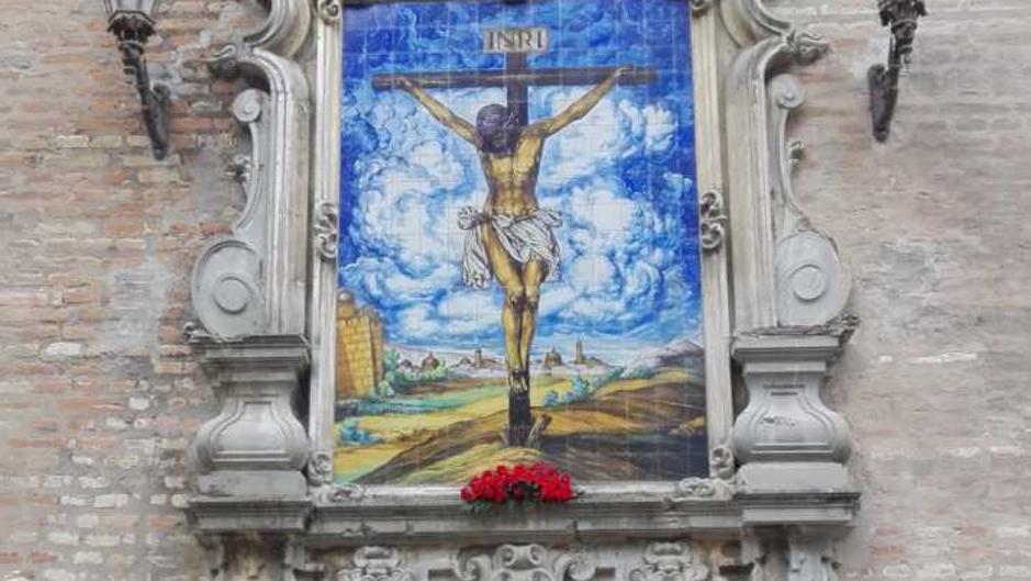 La Hermandad de los Estudiantes de Sevilla restaurará el retablo del Cristo de la Buena Muerte de la Anunciación.