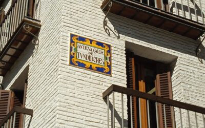 Inauguración del rótulo de Antigua Calle de Tundidores